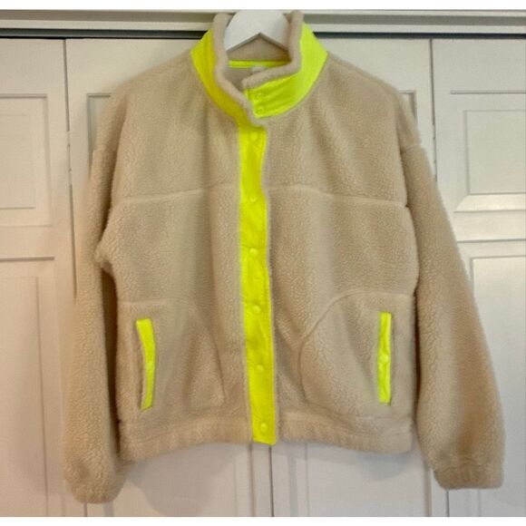 Old Navy snap front flurry crop Sherpa jacket size M - Picture 4 of 10
